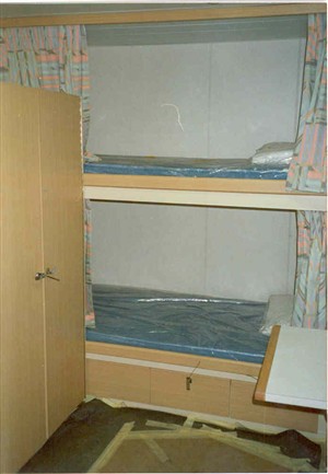 Photo:Bunk beds in a cabin on board a platfrom