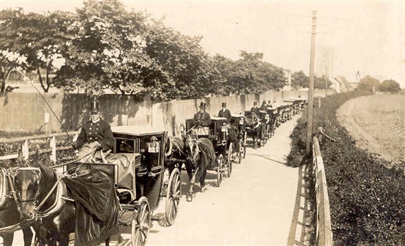 Photo:Funeral Carriages on Church Lane, Gorleston, c. 1900