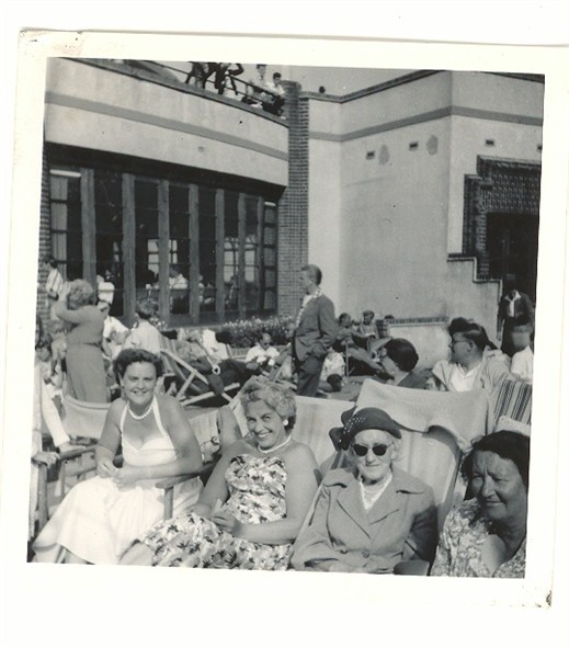 Photo:People enjoying the sunshine out side the Floral Hall, 1950's style