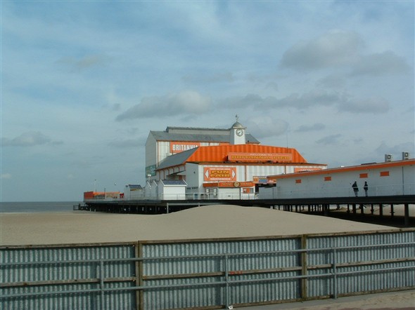 Photo:Britannia Pier, 2002-3