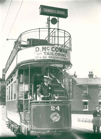 Photo:Tram car no.24 at Groleston Beach Terminus, 1905