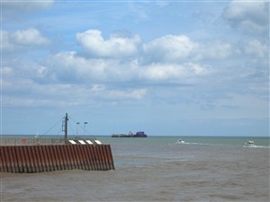 Photo:Barge loaded with granite photographed from Gorleston July 2007