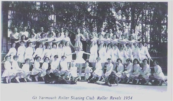 Photo:Postcard showing Great Yarmouth Roller Skating Club in their summer show in 1954