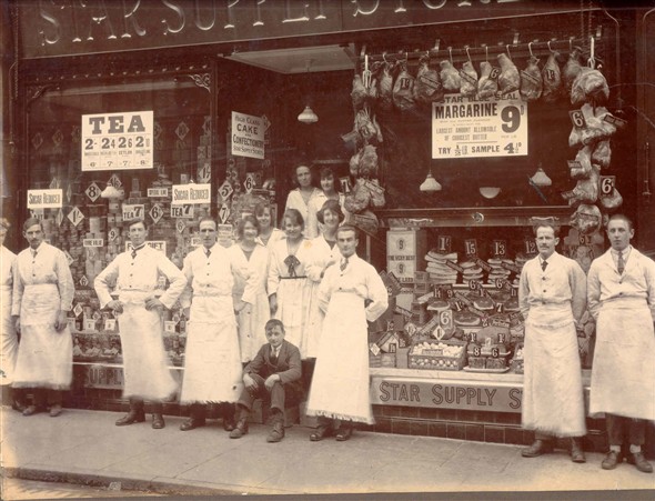 Photo:Portrait of staff outside the Star Supply Stores, 111 King Street, Great Yarmouth, c.1910