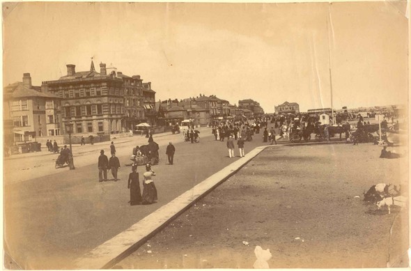 Photo:Marine Parade - probably 1890-1900, looking north