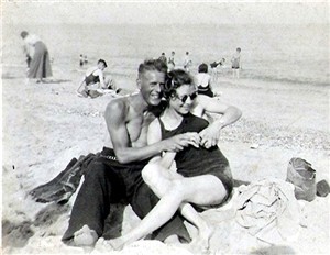 Photo:My Grandparents on Gt Yarmouth Beach 1949